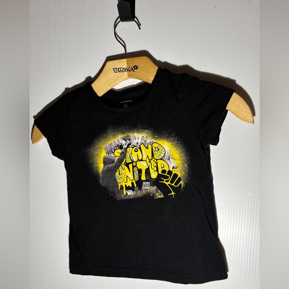 Zara Black and Yellow Short Sleeve Tee with Graphic Design